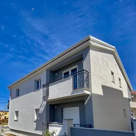 Apartment Tinel Vir